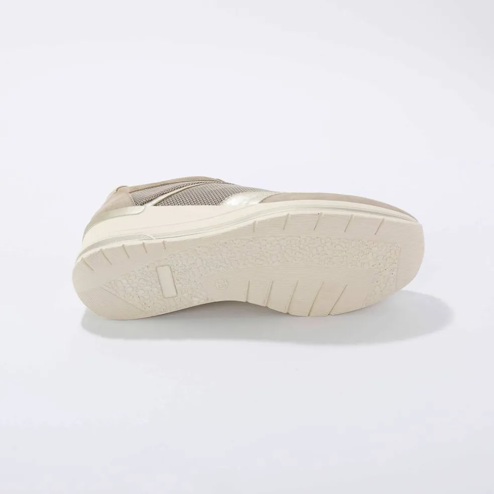 Baskets compensées en cuir certifié LWG