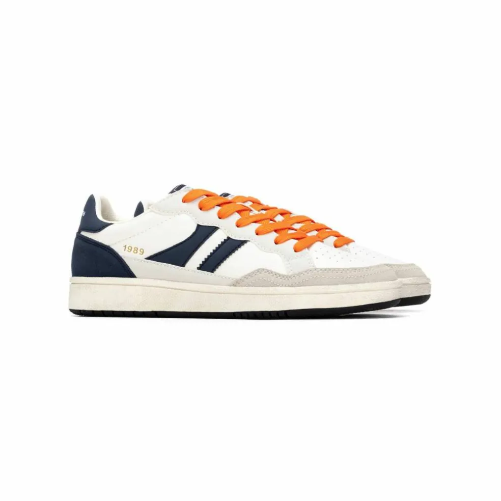 Baskets à lacets
