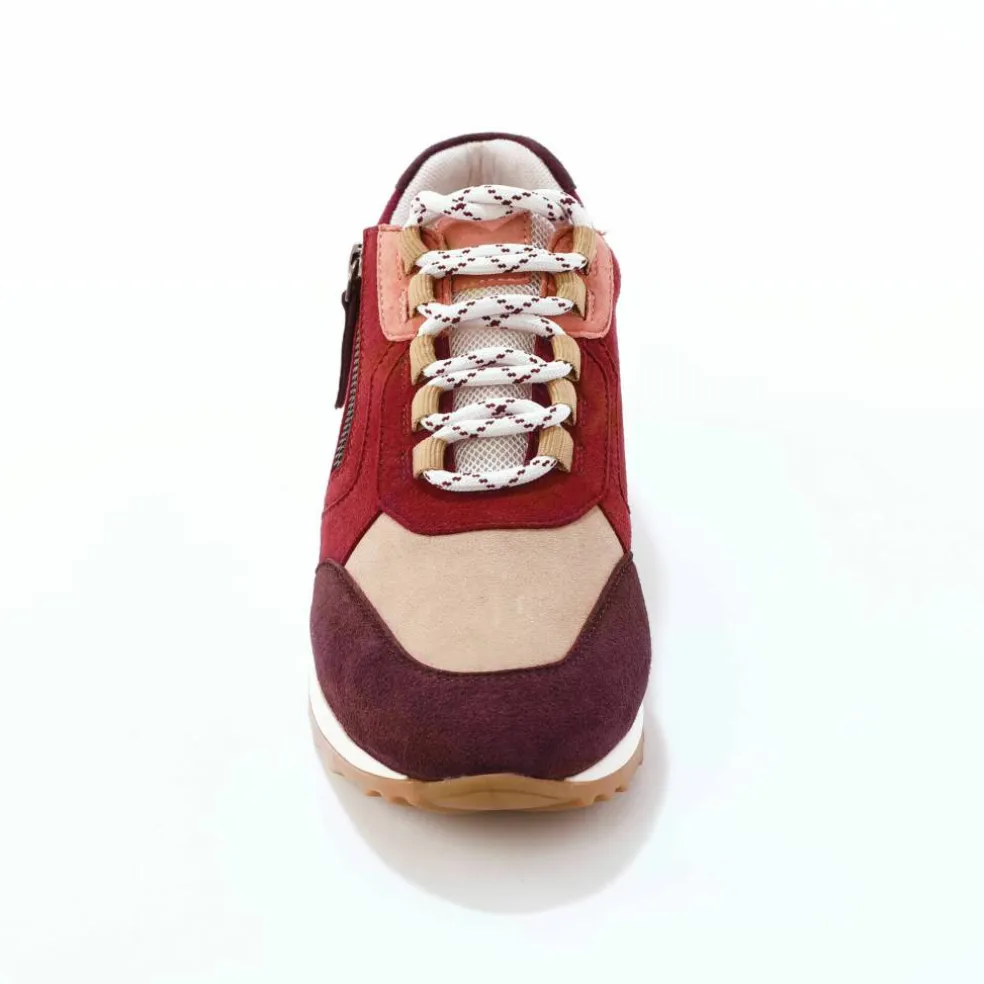 Baskets sneakers cuir, empiècements fantaisie contrastés
