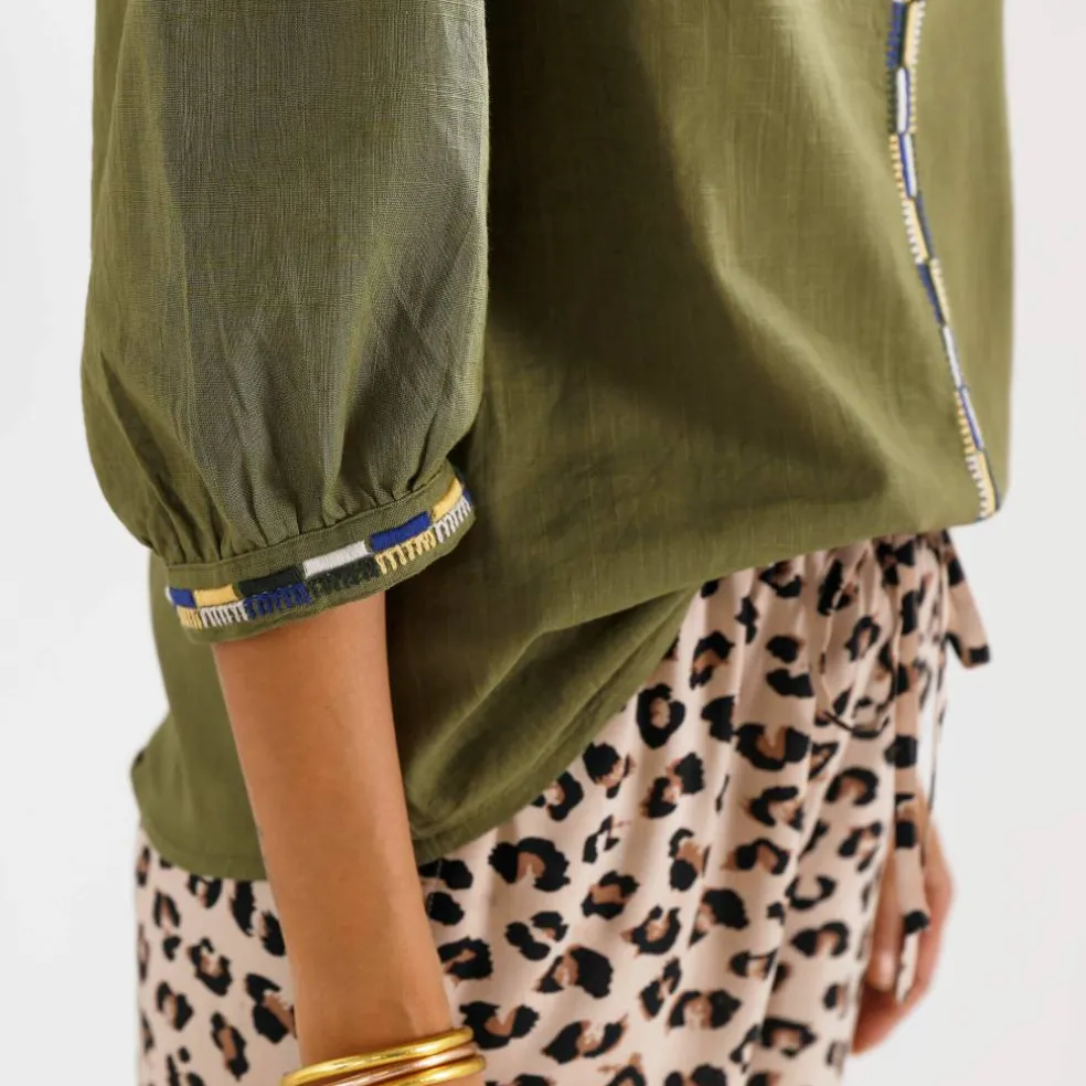 Blouse brodée en coton unie, manches 3/4