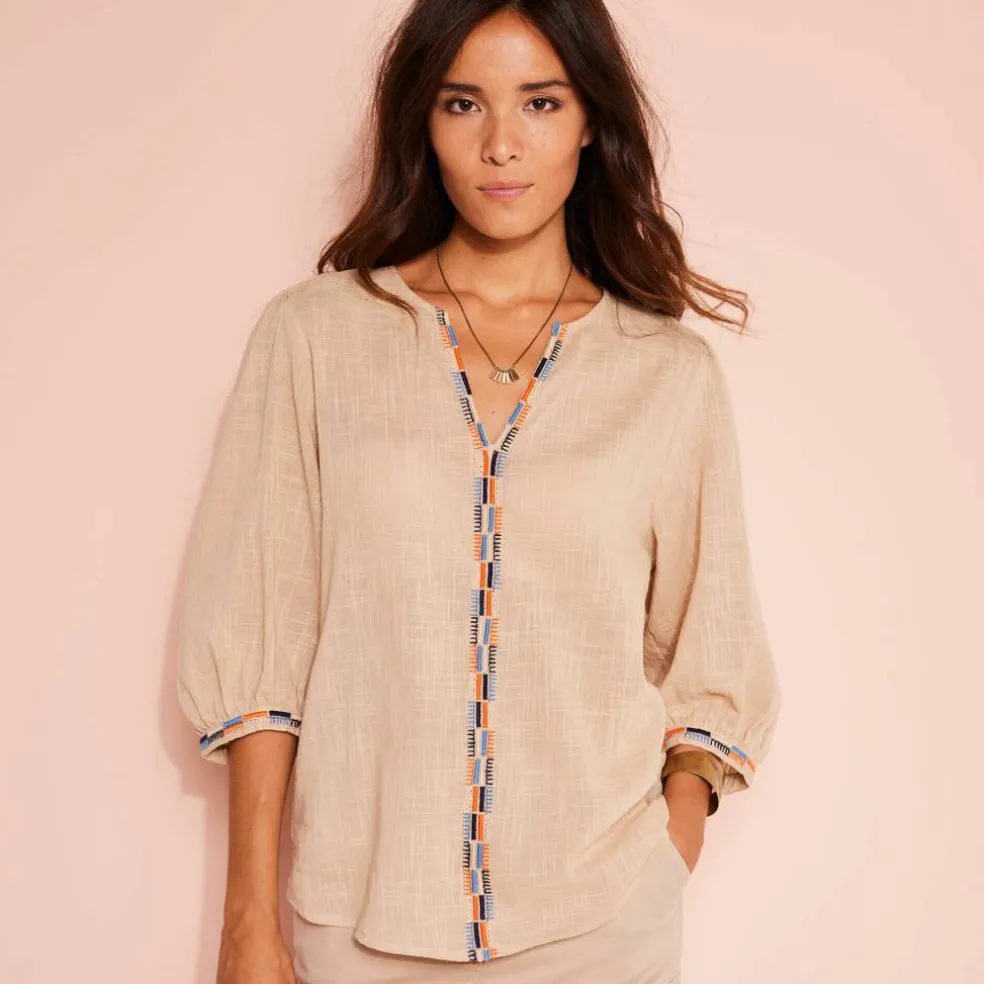 Blouse brodée en coton unie, manches 3/4