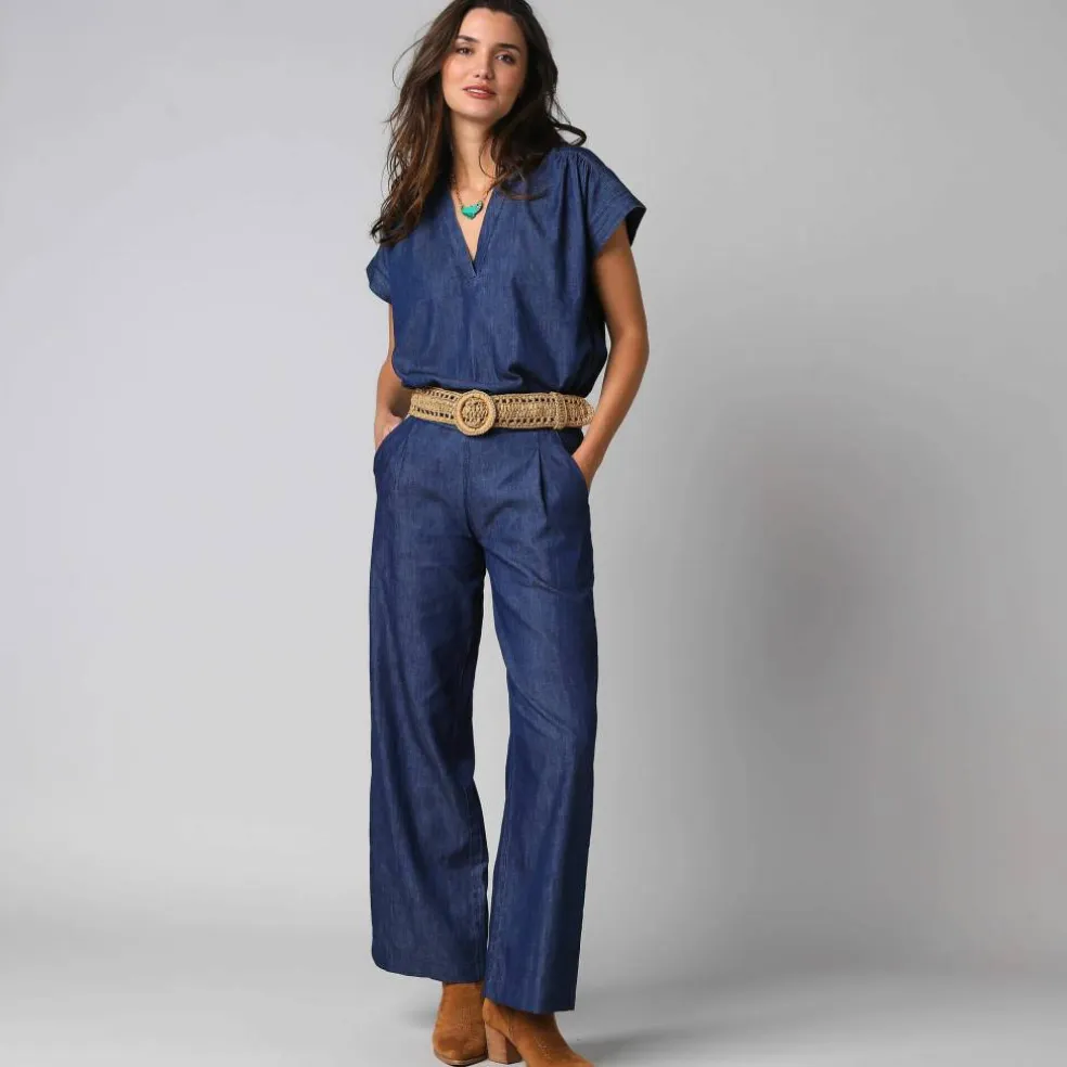 Blouse col V manches courtes denim léger