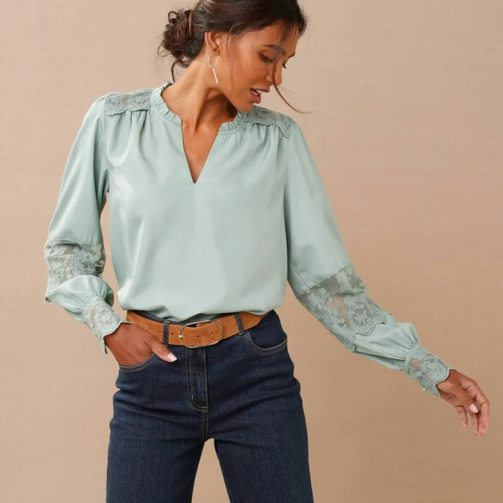 Blouse dentelle manches longues blousantes