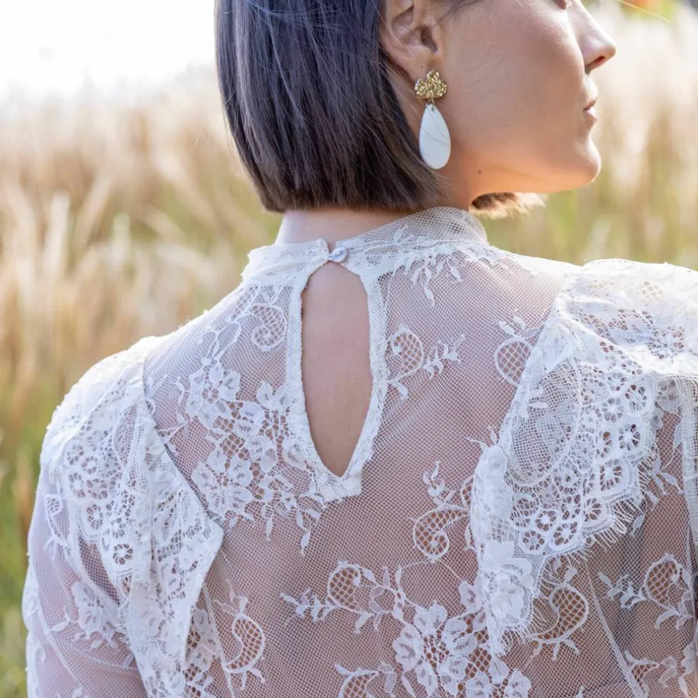 Blouse dentelle volantée
