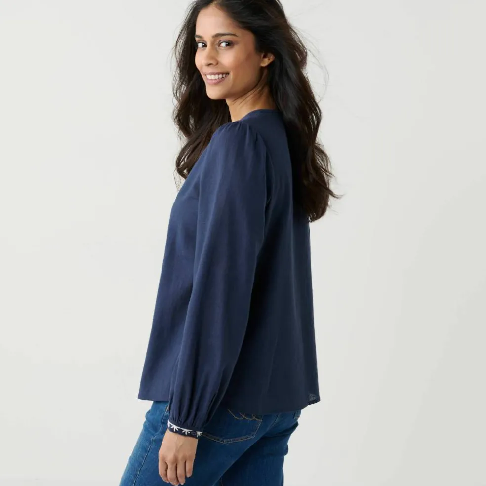 Blouse unie brodée en coton, col fendu