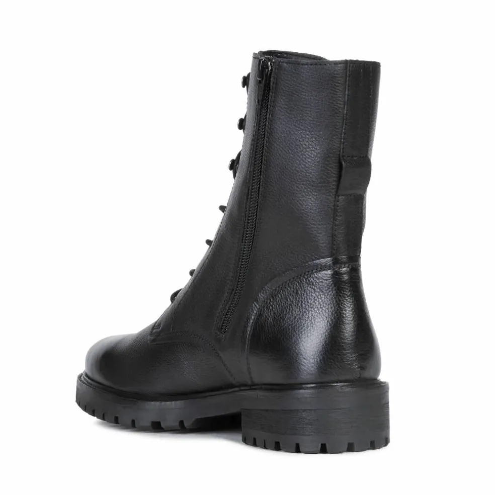Boots noir semelle crantée dessus cuir