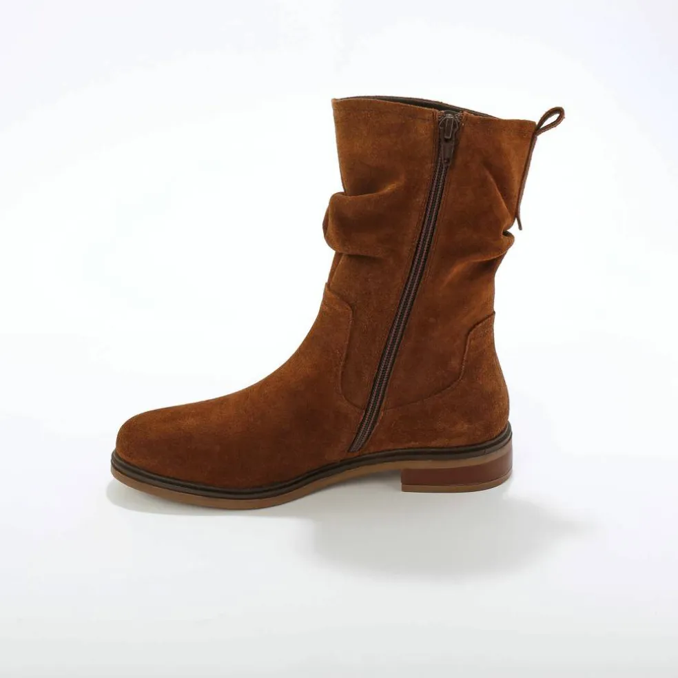 Bottes fourrées en cuir plissé