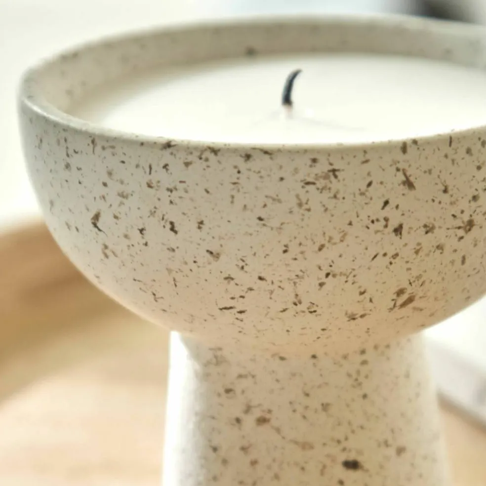 Bougie forme coupelle aspect pierre naturelle