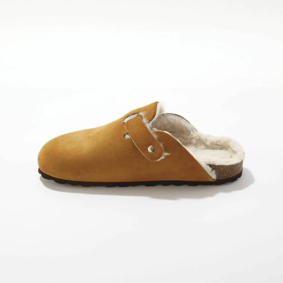 Chaussons fourrés forme sabot, cuir suédé