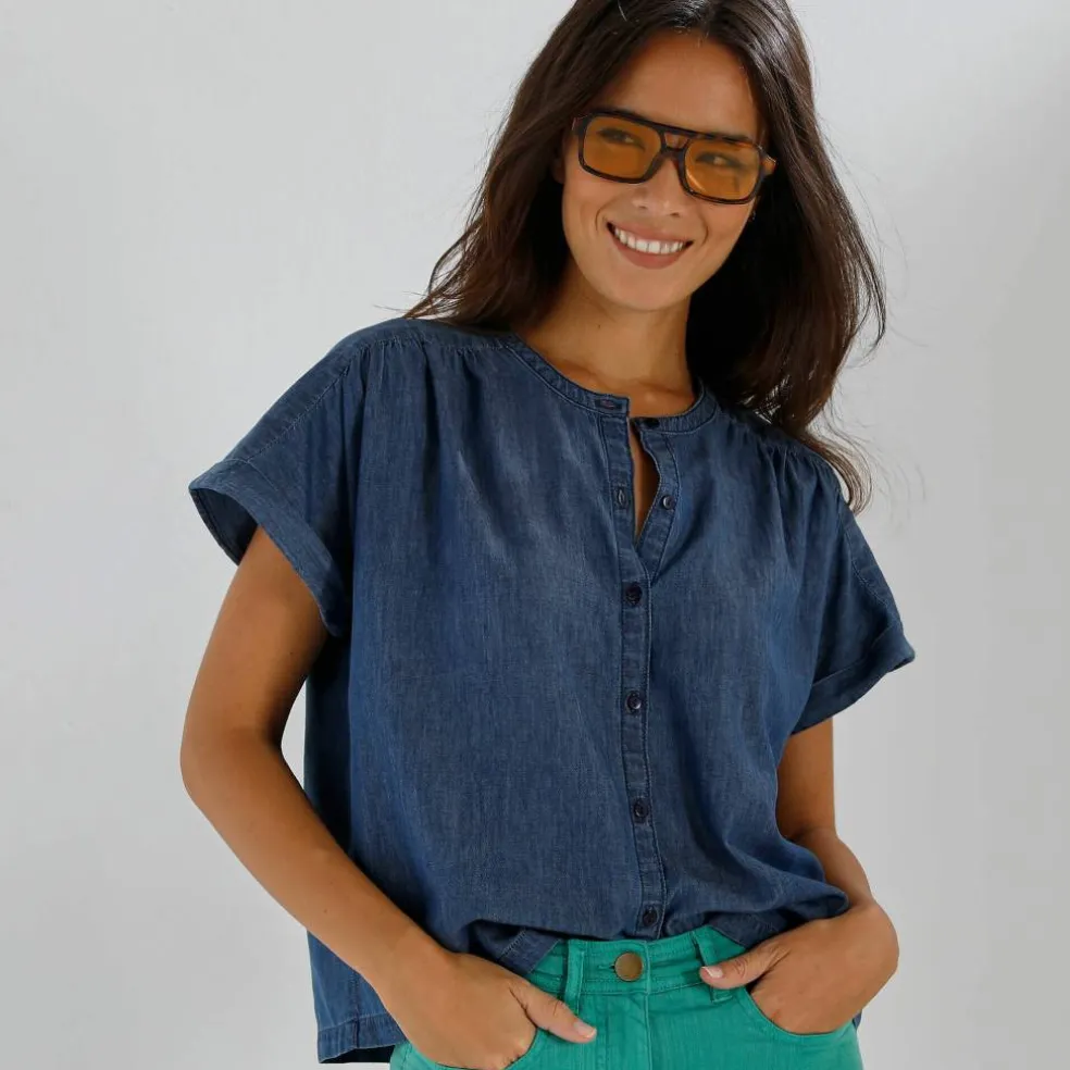Chemisier boutonné en jean, manches courtes