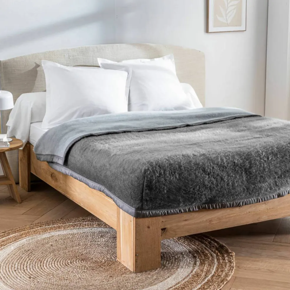 Couverture bicolore Courtelle® mi-housse 420 g/m²