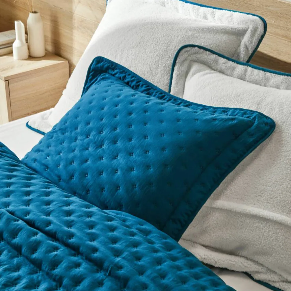 Couvre-lit réversible microfibre matelassée/sherpa