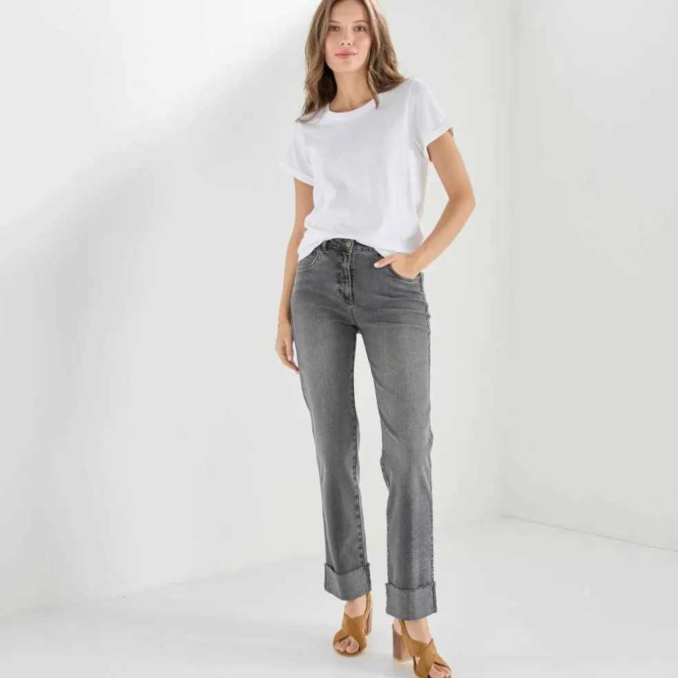 Jean droit à revers 7/8ème, taille haute