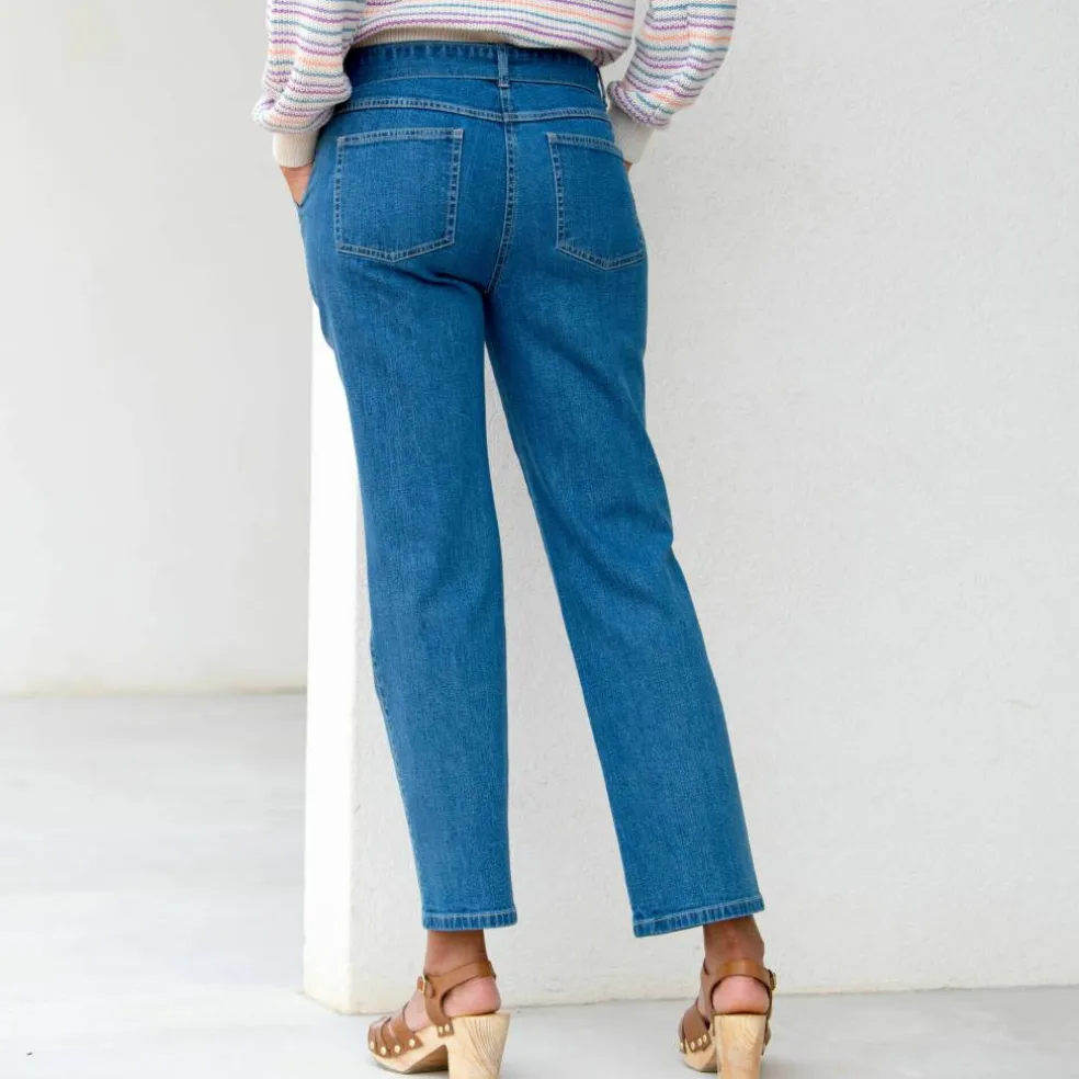 Jean droit taille haute, ceinture à nouer