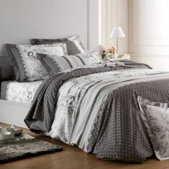 Linge de lit Gabrielle en coton imprimé pois, fleurs et dentelle