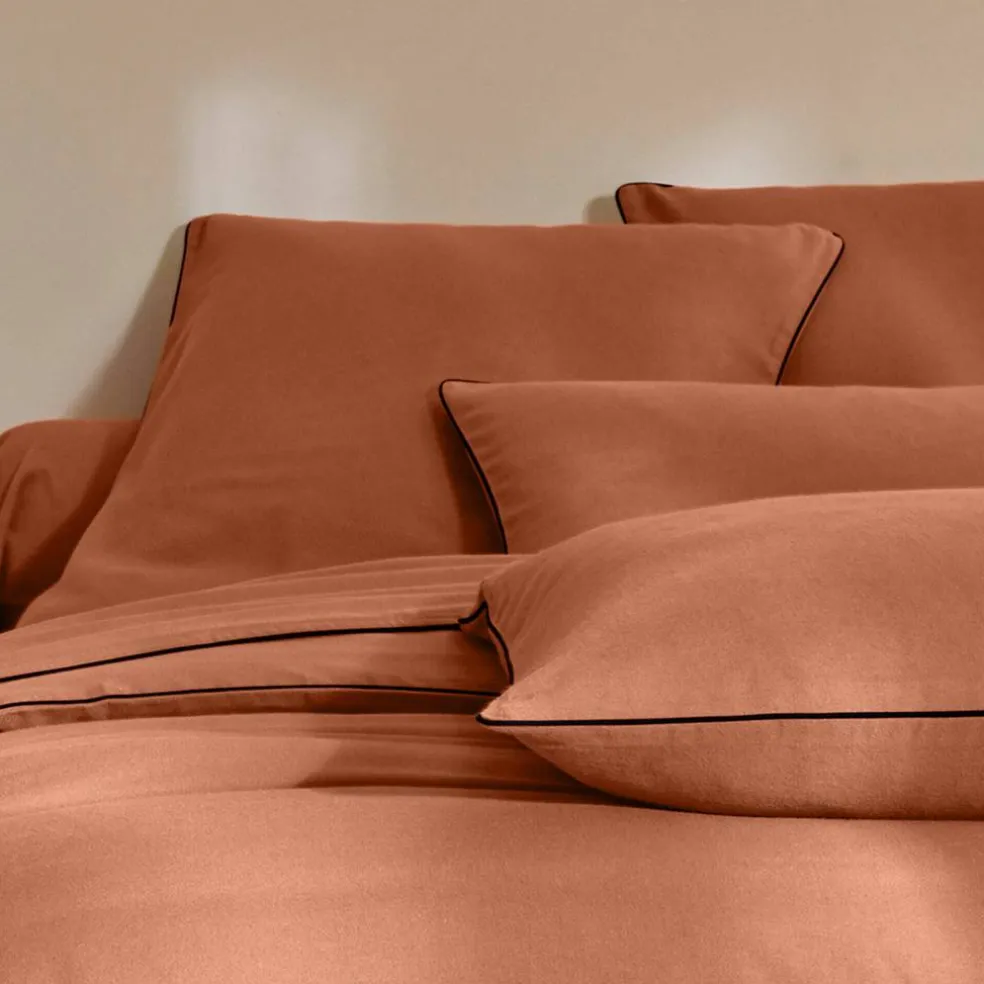 Linge de lit uni flanelle passepoil contrasté, collection "Intemporelle"