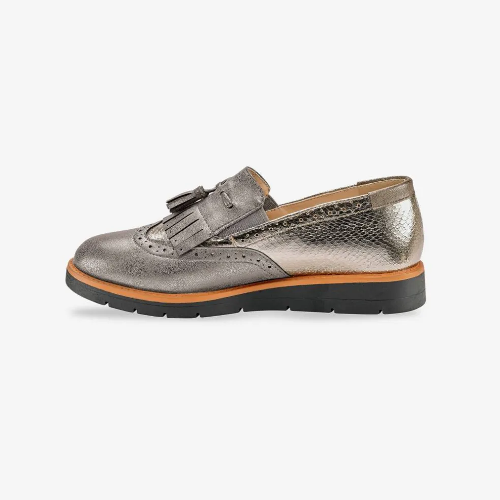 Mocassins compensés à franges et pompons