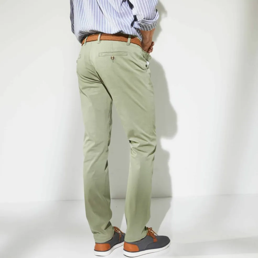 Pantalon chino ceinture arrondie sous le ventre