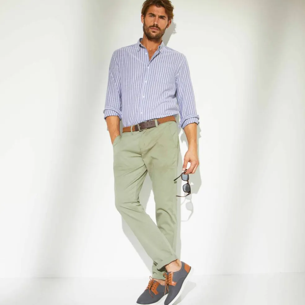 Pantalon chino ceinture arrondie sous le ventre