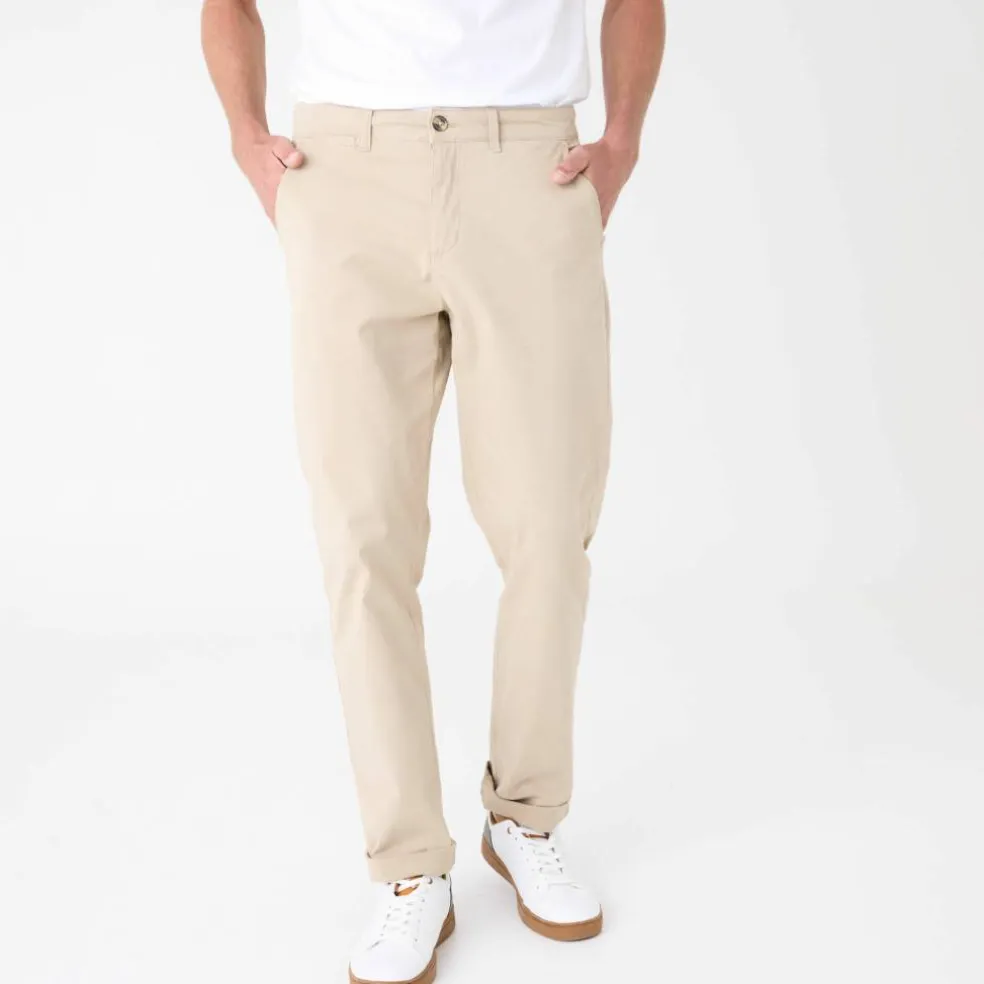 Pantalon chino ceinture arrondie sous le ventre