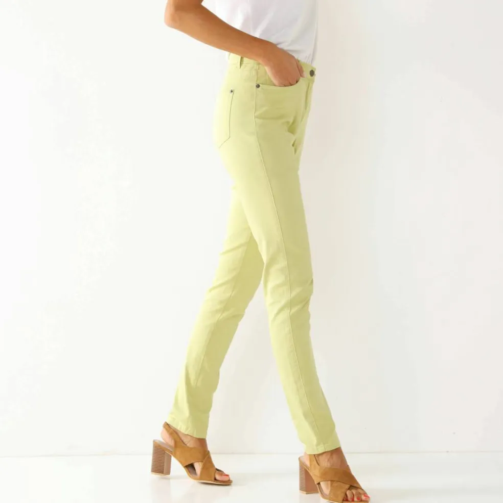 Pantalon fuselé couleur