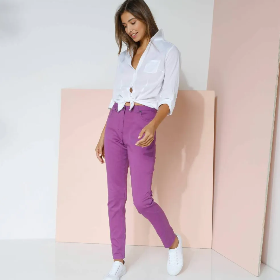 Pantalon fuselé couleur