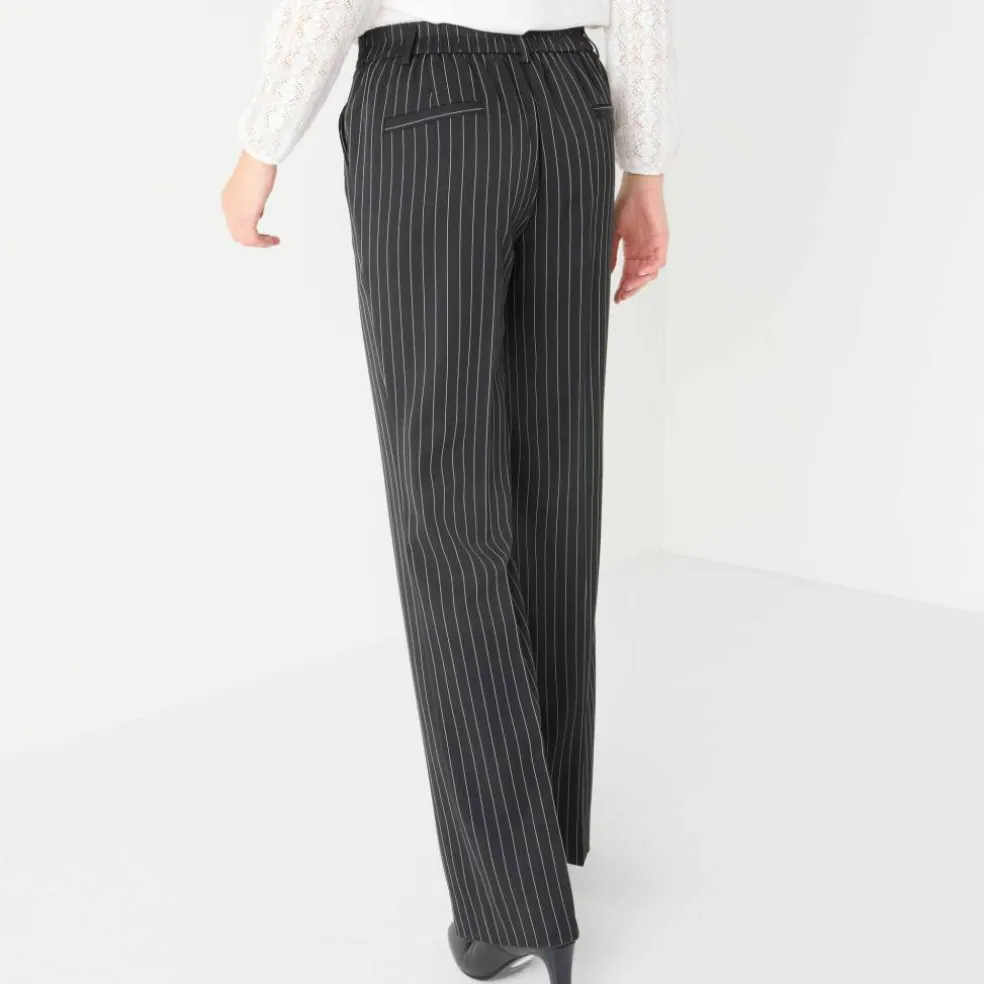 Pantalon élégant droit, rayé