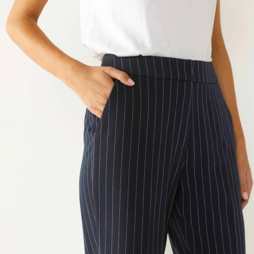 Pantalon 7/8ème coupe cigarette, imprimé rayé