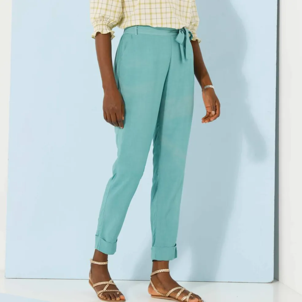 Pantalon 7/8ème fuselé uni, tissu fluide