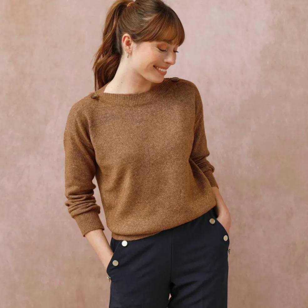 Pull col bateau uni, épaules boutonnées