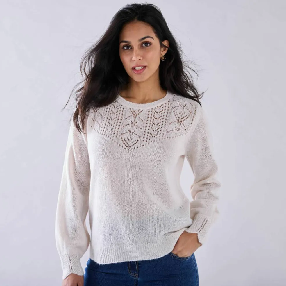Pull col rond maille ajourée, toucher doux