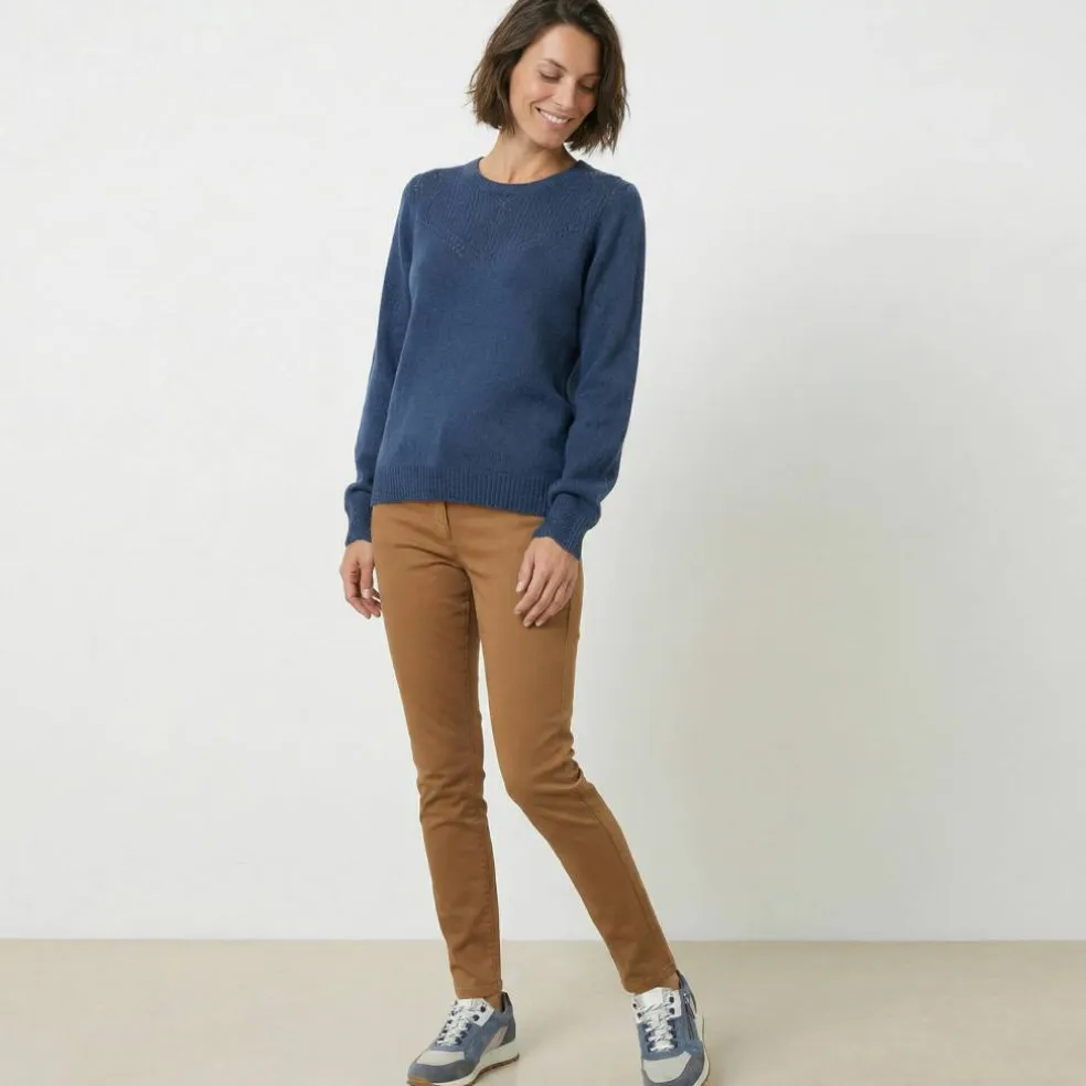 Pull col rond maille ajourée, toucher doux