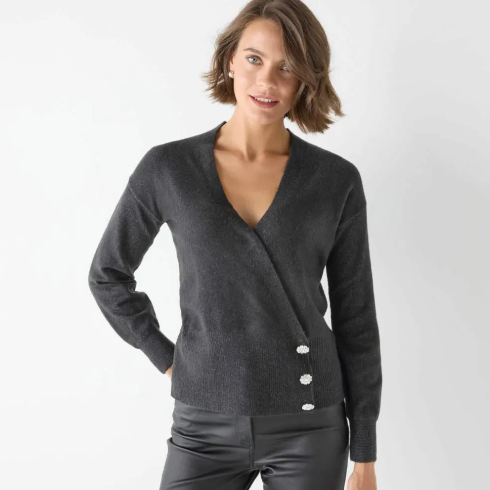 Pull effet cache-coeur boutons "bijou"