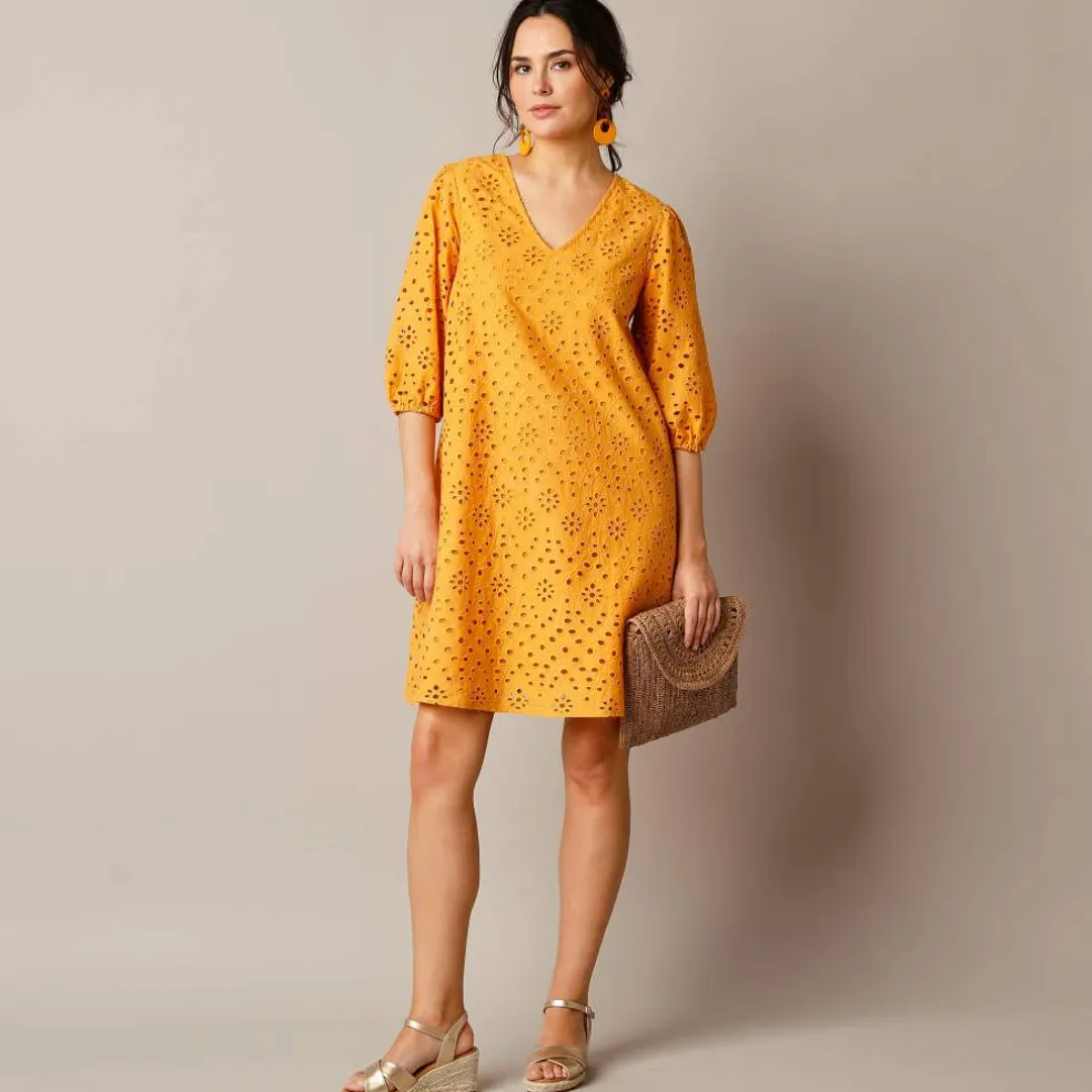 Robe broderie anglaise manches 3/4
