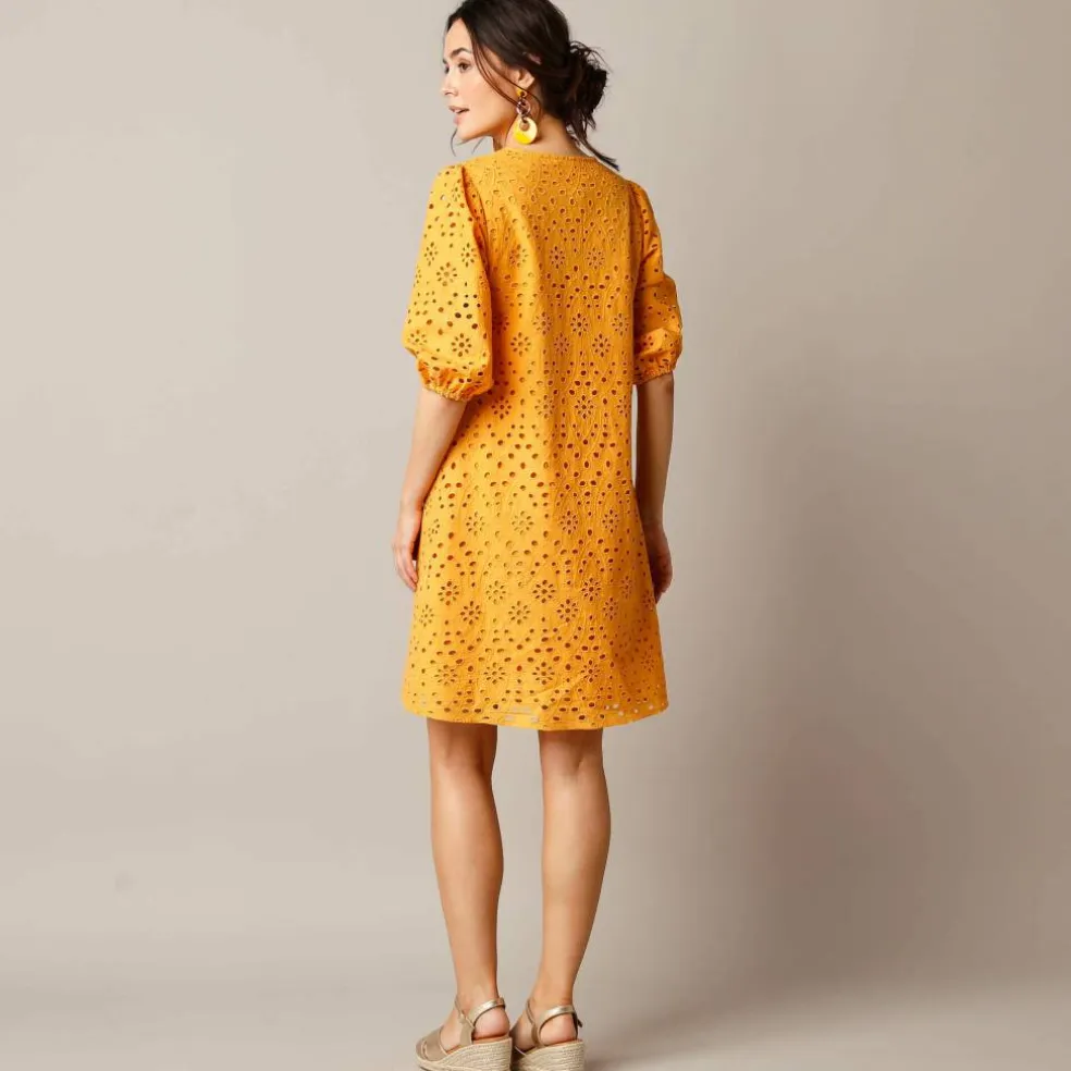 Robe broderie anglaise manches 3/4
