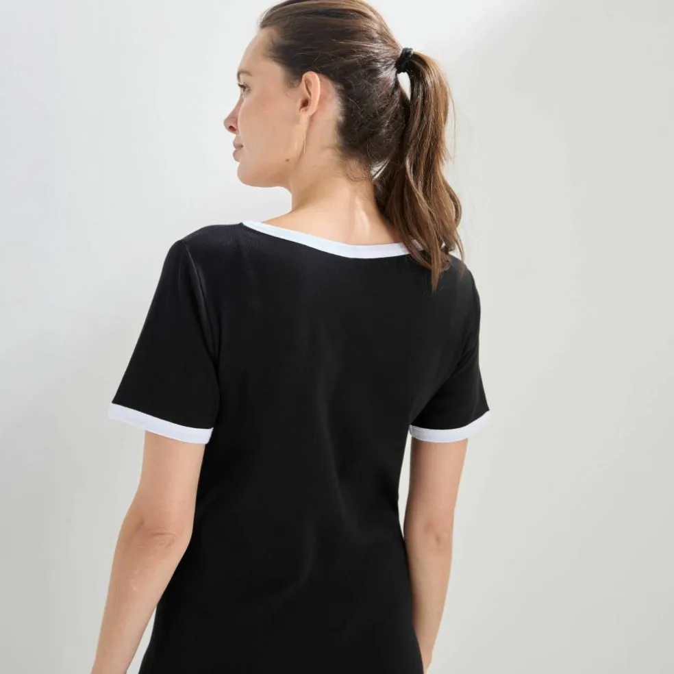 Robe courte bicolore, manches courtes