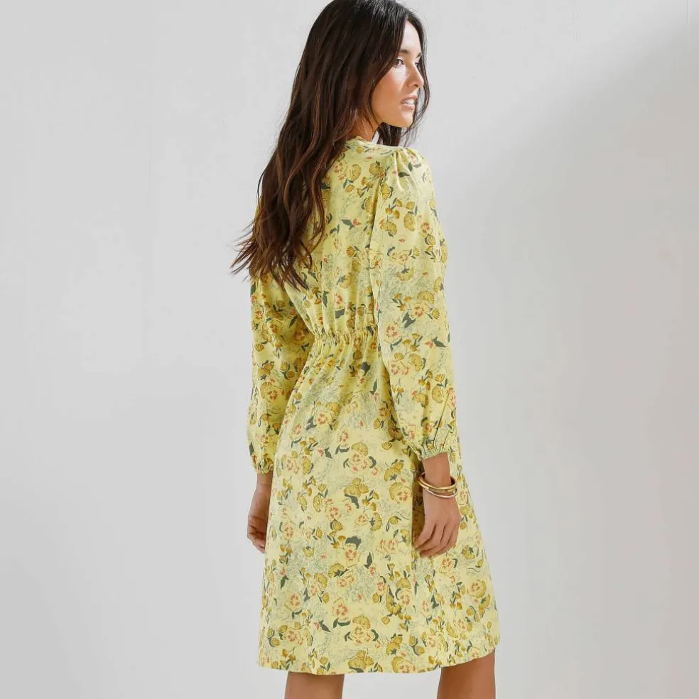 Robe imprimée, décolleté cache-cœur