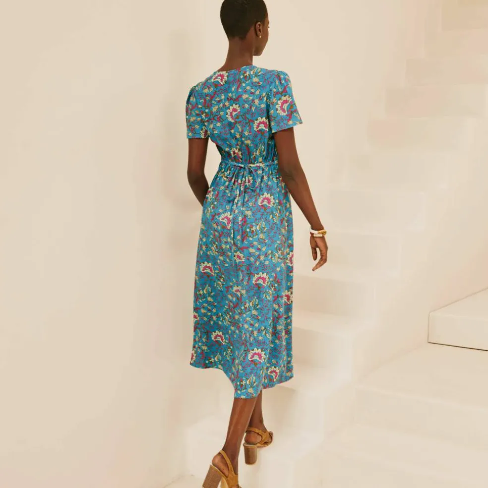 Robe longue col V imprimée, manches papillon