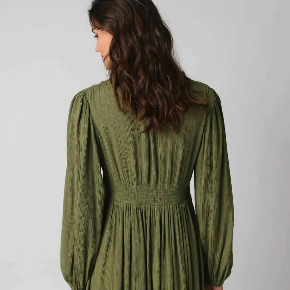 Robe longue col V manches bouffantes, en crépon