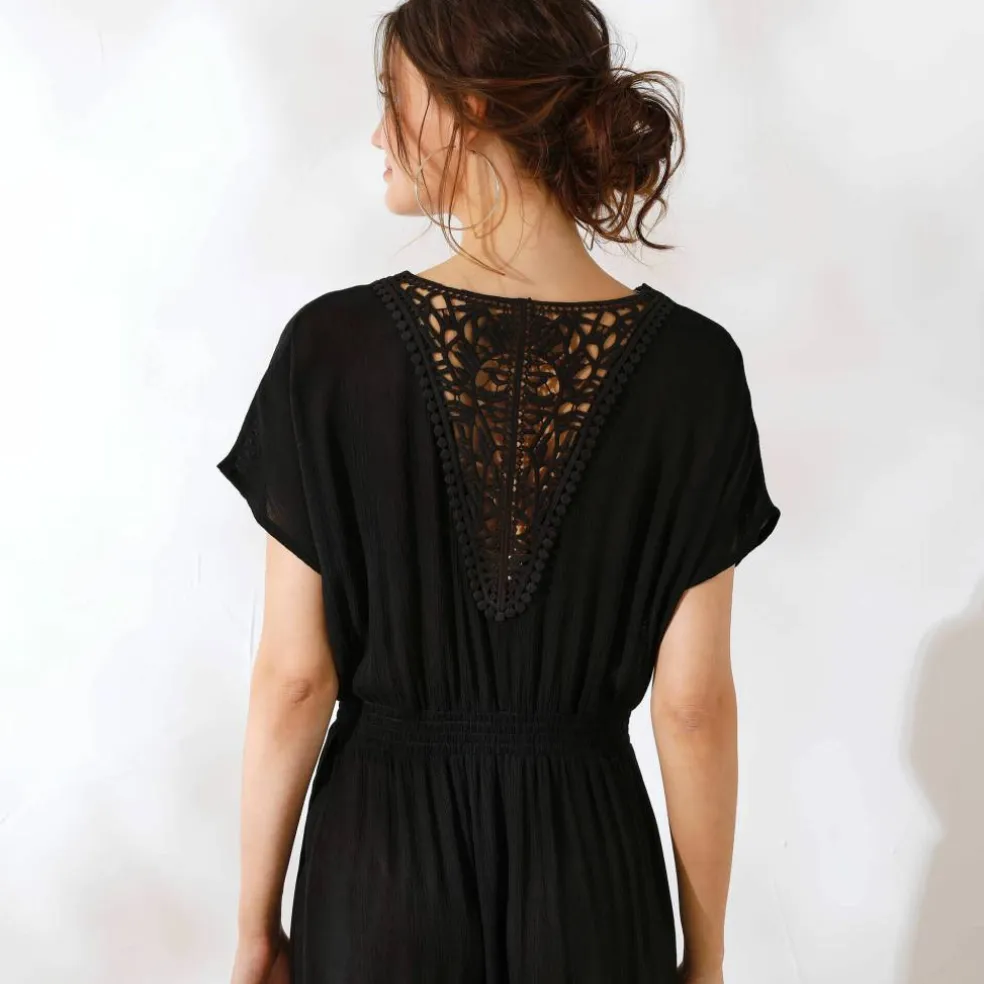 Robe longue crépon, détail macramé