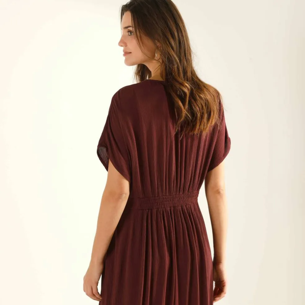 Robe longue volantée en crépon, détails macramé