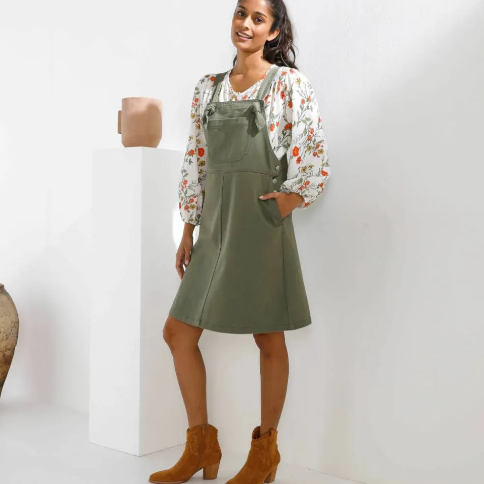 Robe salopette évasée, bretelles à nouer