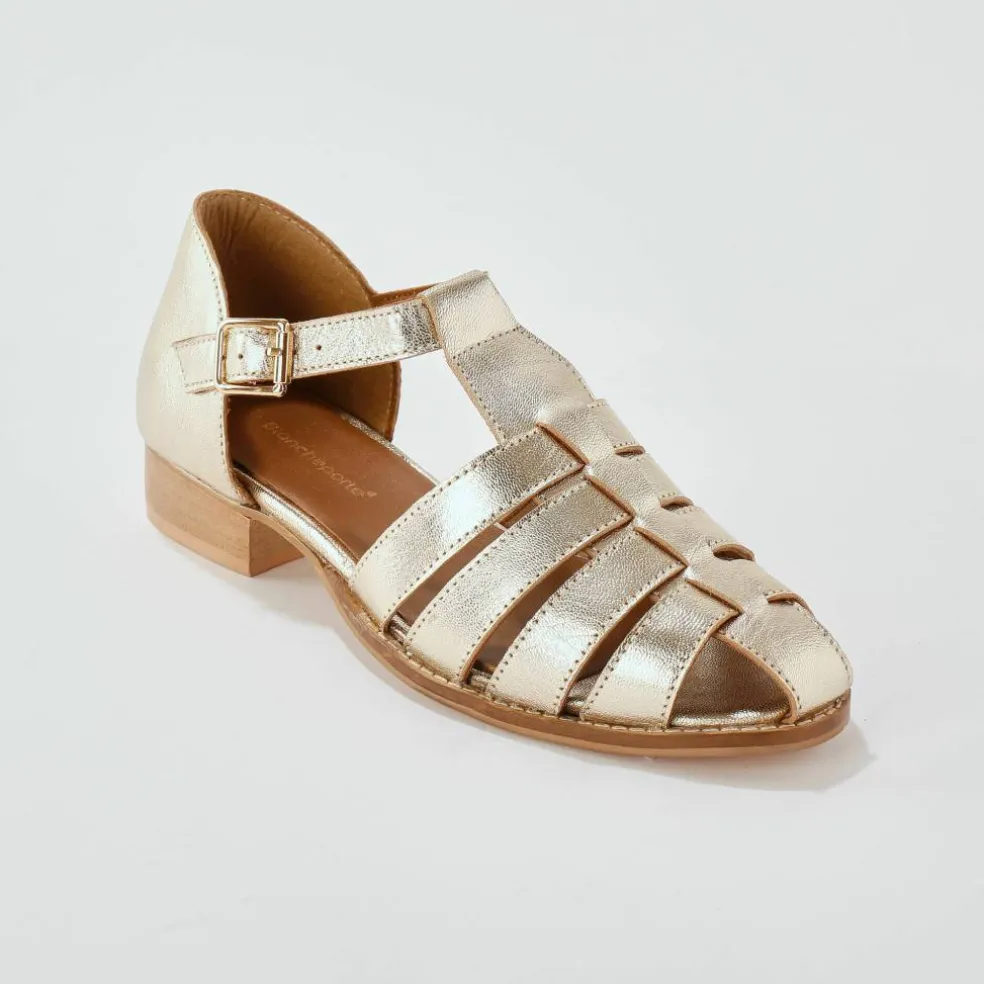 Sandales en cuir plates dorée