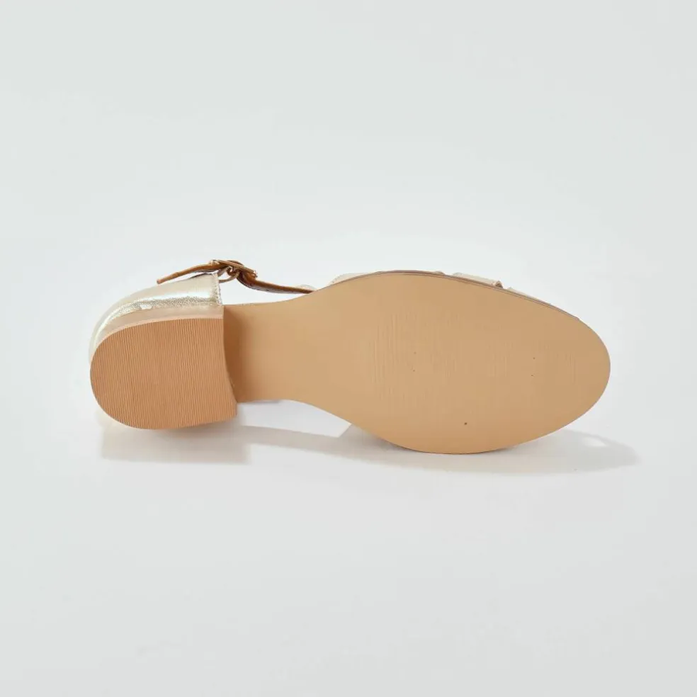 Sandales en cuir plates dorée