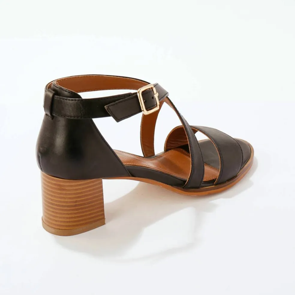 Sandales en cuir à talon