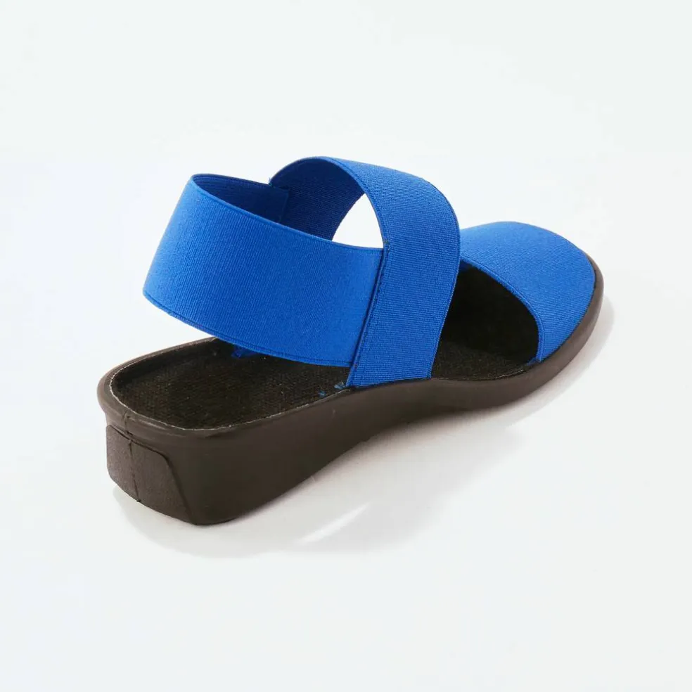 Sandales élastiquées