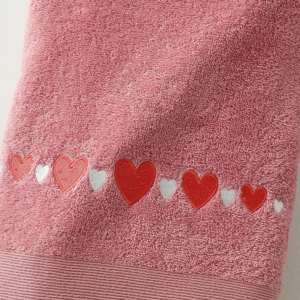 Serviettes de bain brodées cœurs