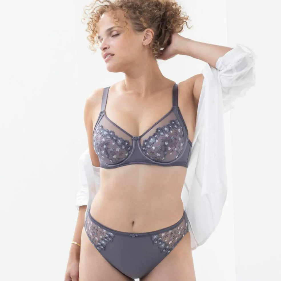 Soutien-gorge forme minimiseur en tulle brodé Oliena - avec armatures
