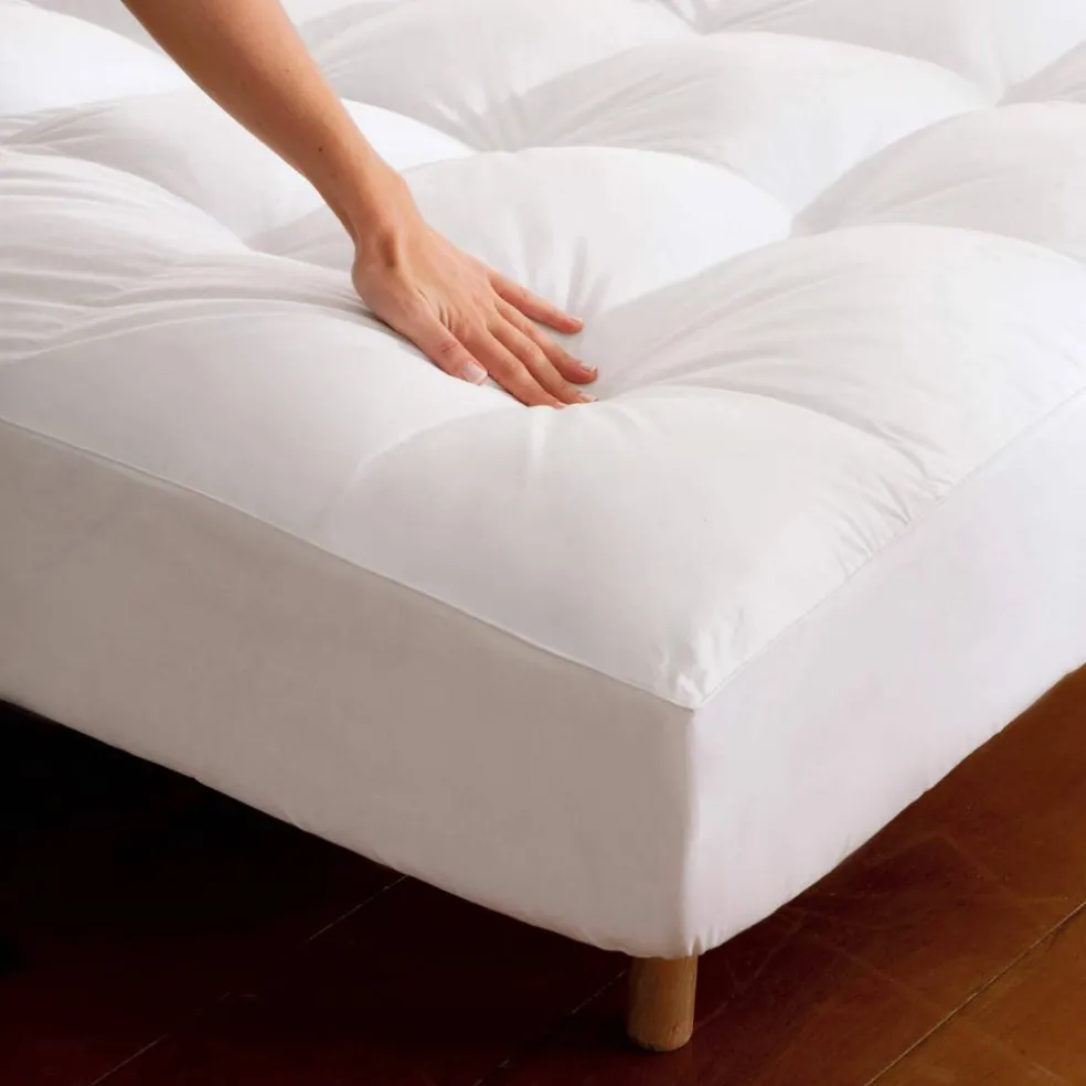 Surmatelas Qualigel forme housse matelas épais bonnet 30 cm