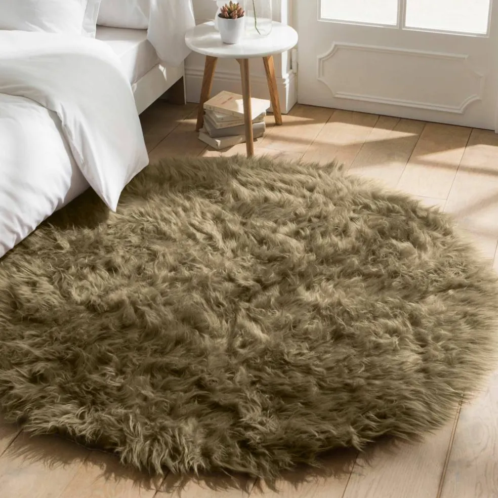 Tapis rond poils longs